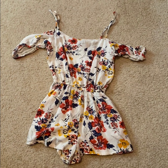 Floral Romper - Picture 1 of 1